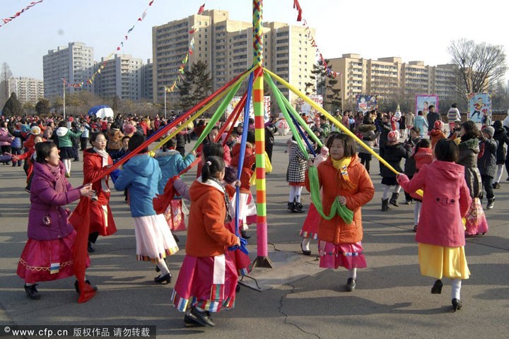 Tet Am lich, nguoi dan cac nuoc lam gi de cau may?-Hinh-4